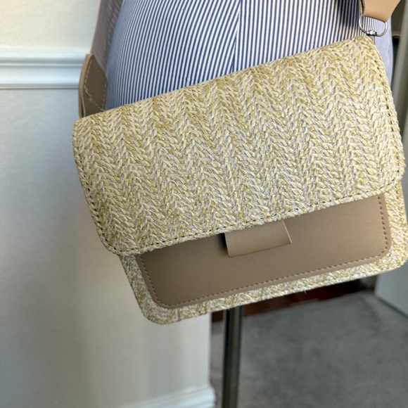 Beige Crossbody Bag - Picture 6 of 7